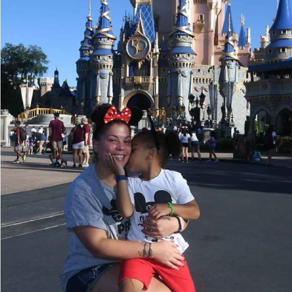 Meet your Posher, Jennifer - Picture 9 of 16